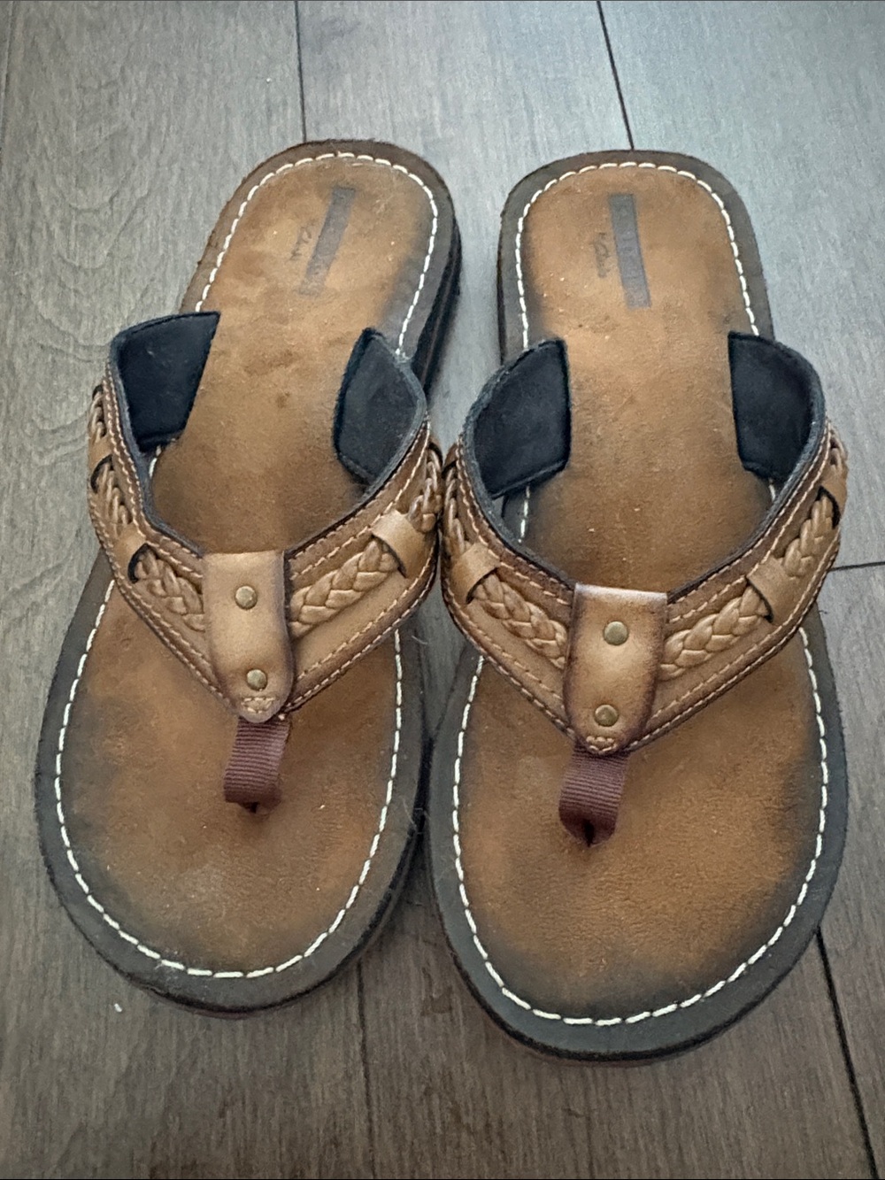Clark’s Braided Leather Brown women’s Flip Sandals